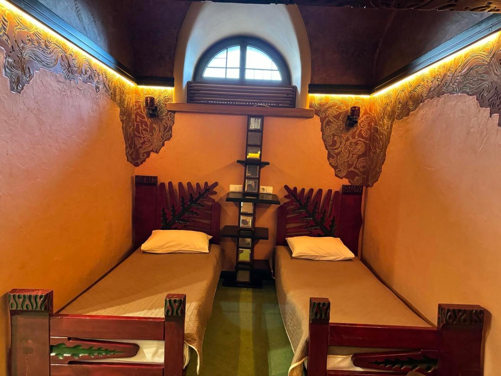 Hotel Veles Zolotonosha Ngoại thất bức ảnh