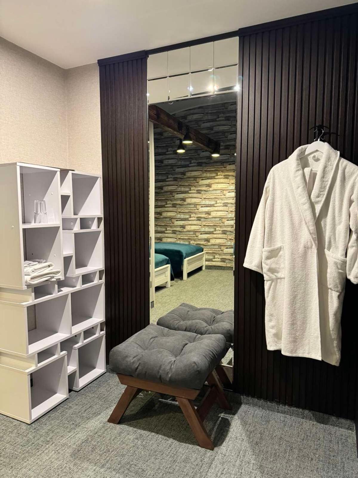 Hotel Veles Zolotonosha Ngoại thất bức ảnh