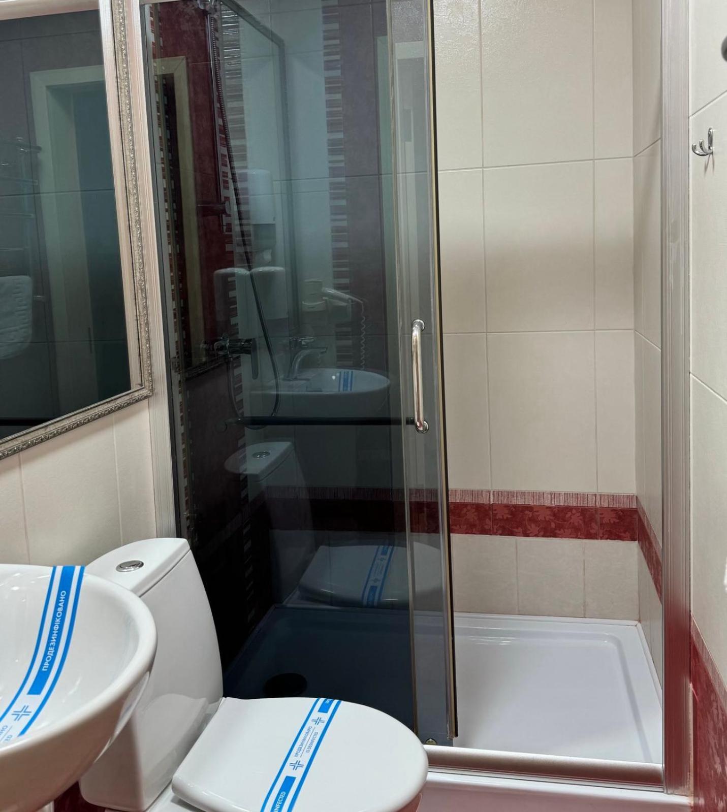 Hotel Veles Zolotonosha Ngoại thất bức ảnh